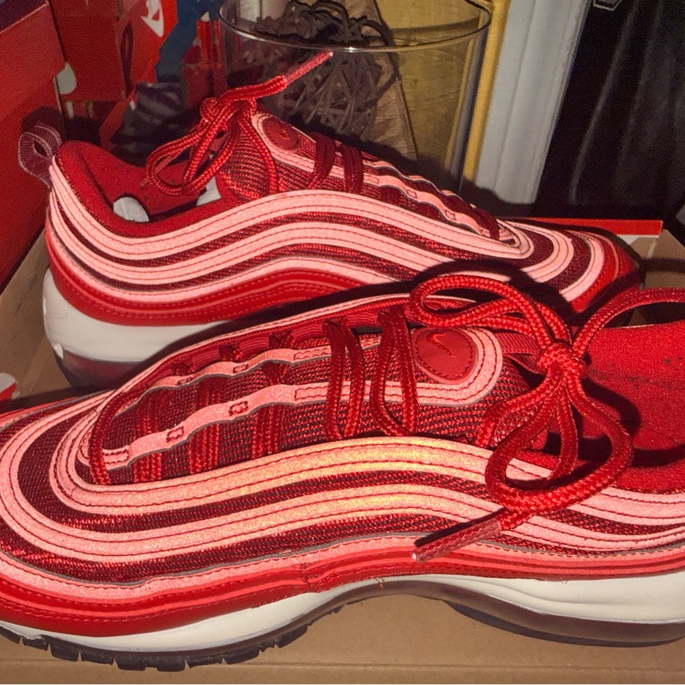 Nike Red and Pink Wave-Striped Air Max Sneakers